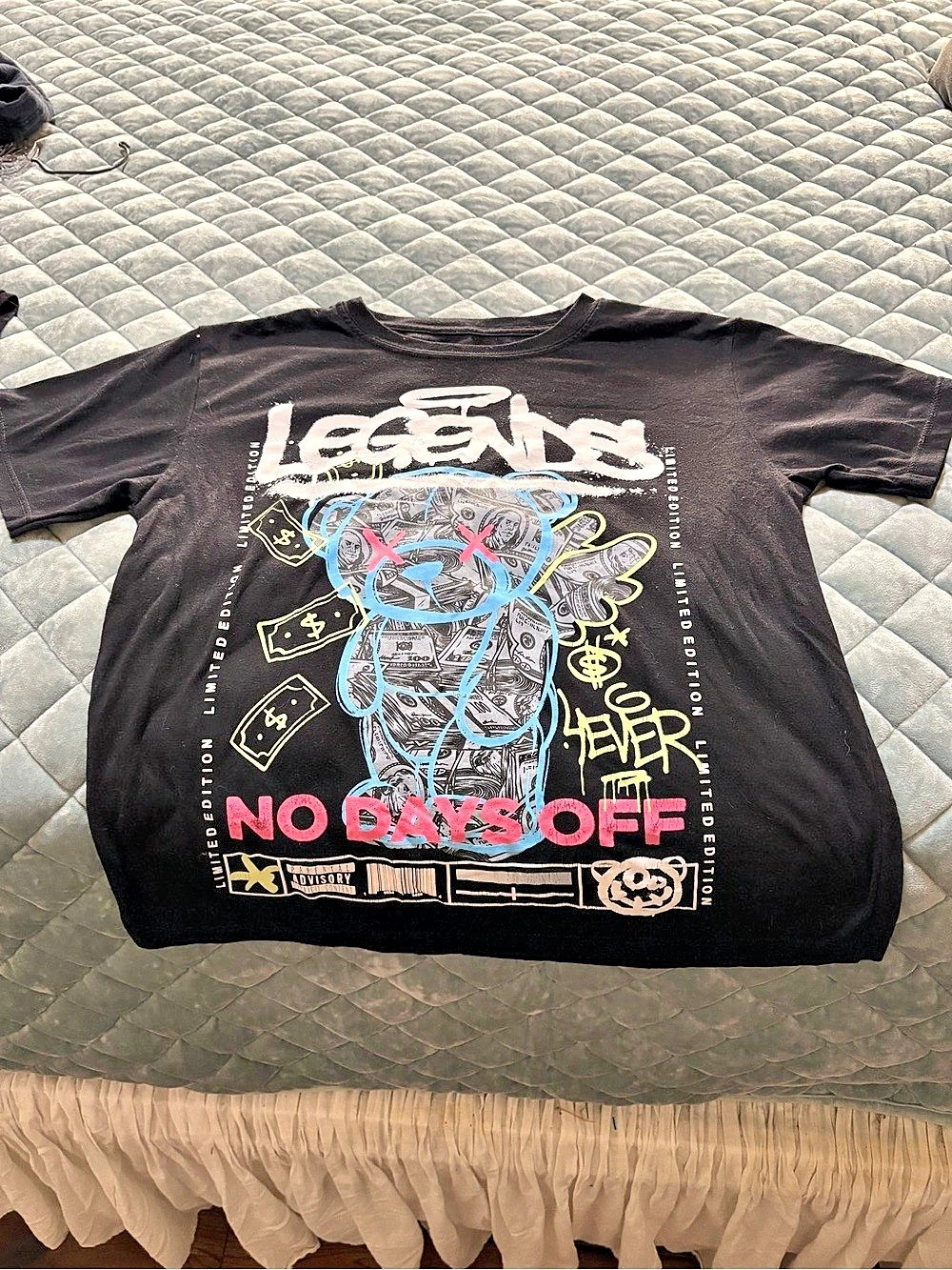 Legend Graphic T-Shirt Black & White Size Medium bundle of 2